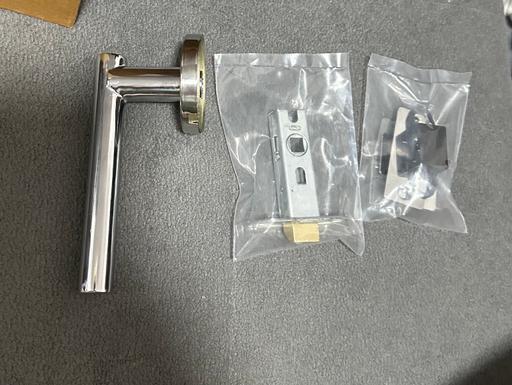  — 6 x Door Handles + door and frame fittings