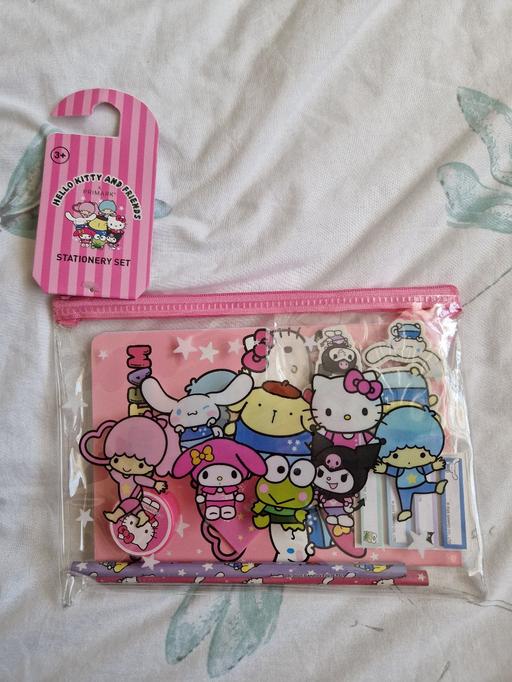  — bn Hello Kitty stationary set