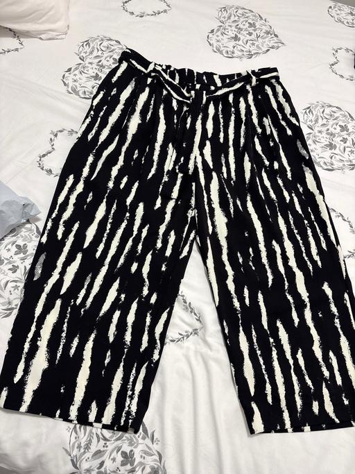  — Trousers