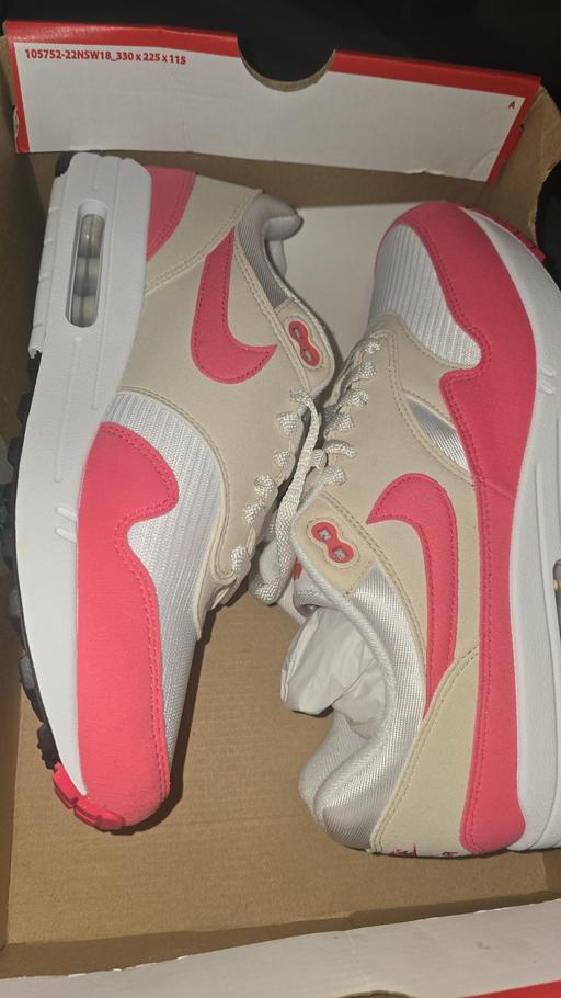  — womens genuine nike air max pink & cream