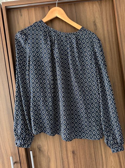  — women blouse