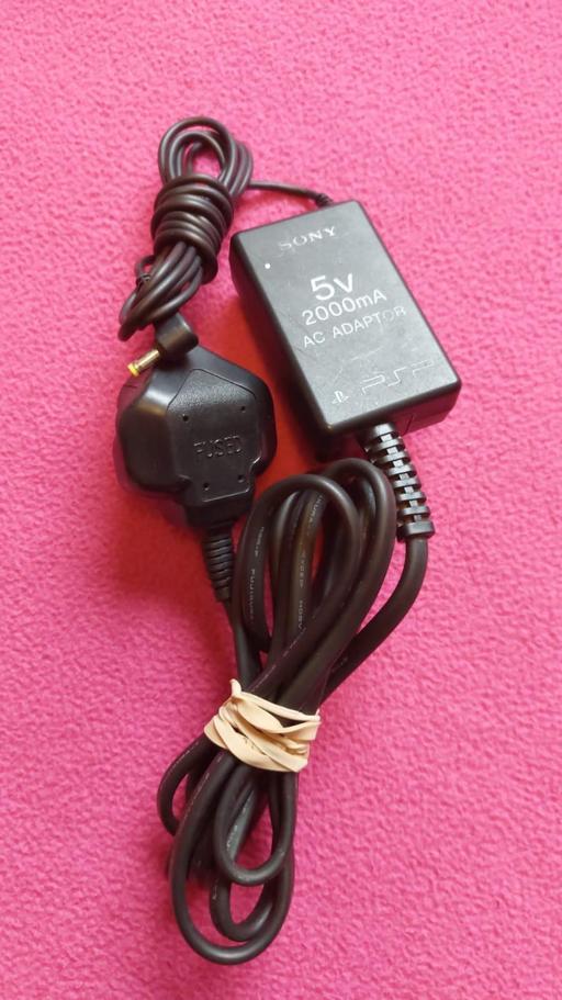  — Official Sony Psp-100 5V Charger, AC Adaptor