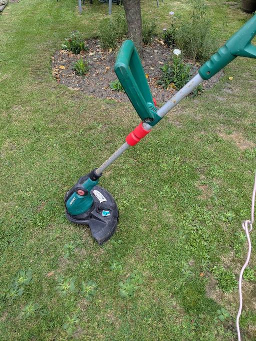  — Qualcast strimmer