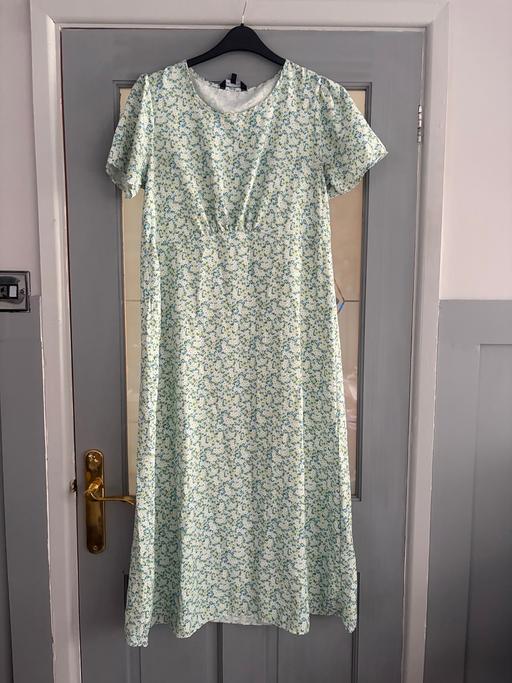  — Women’s dress