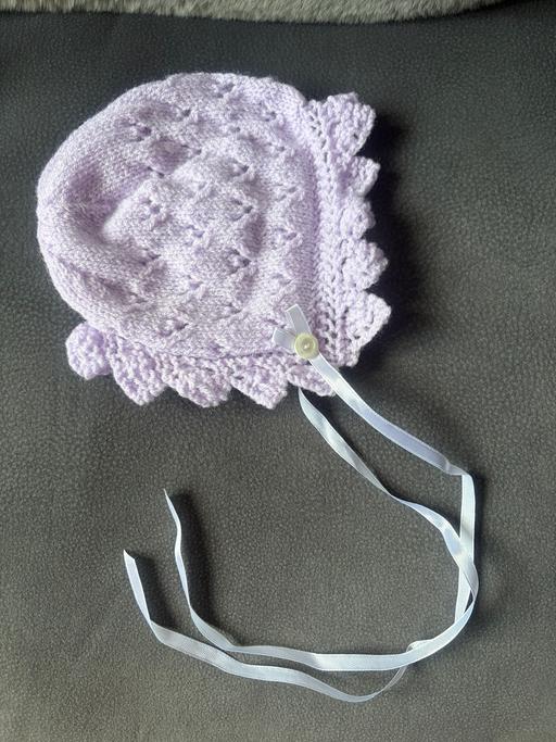  — Baby bonnets