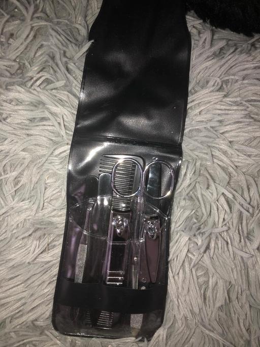  — Manicure set 