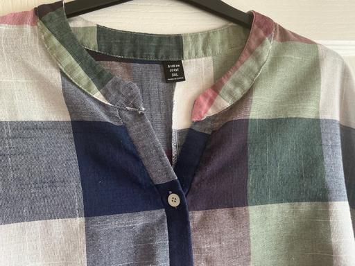  — Ladies top