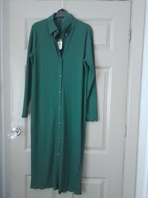  — ladies dress size 12/14