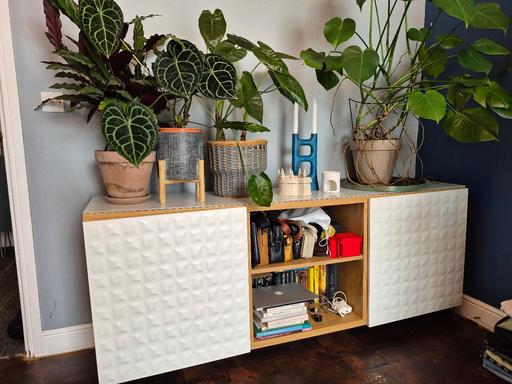  — cabinet