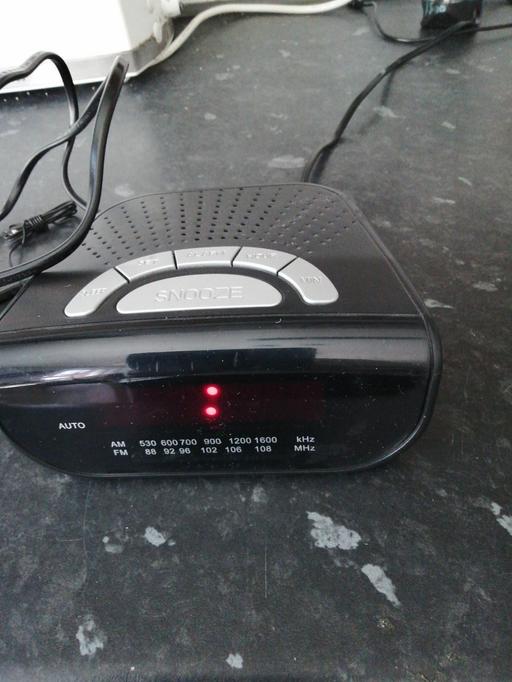  — Radio alarm clock