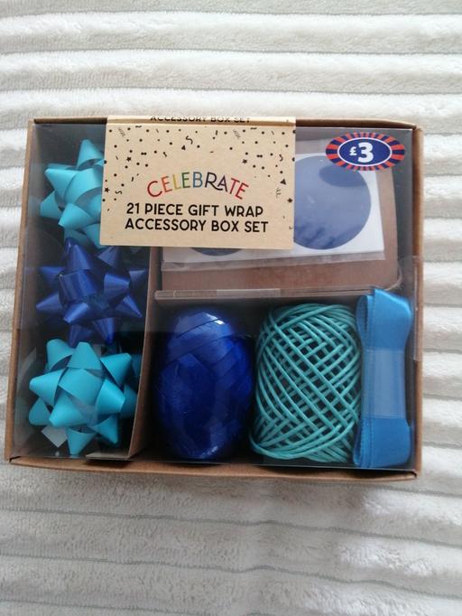  — Gift wrap box set