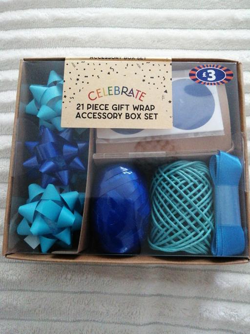  — Gift wrap box set