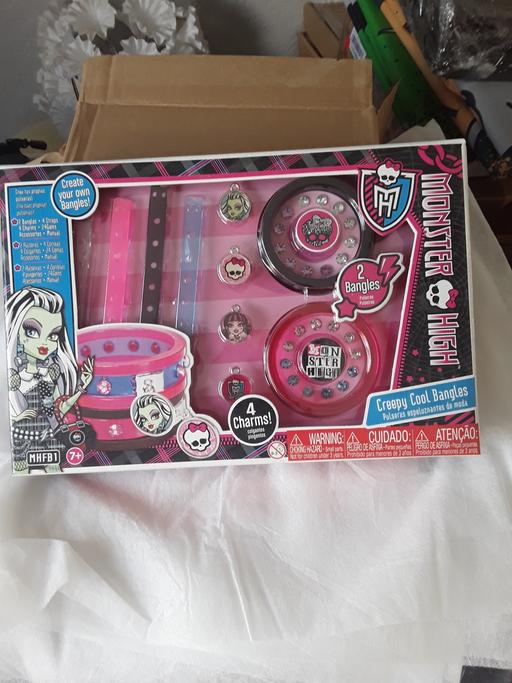  — monster high bracelet maker