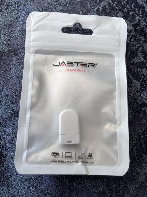  — Brand new 32gb nano usb