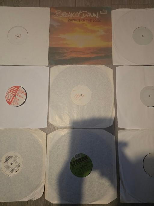  — Garage vinyl collection