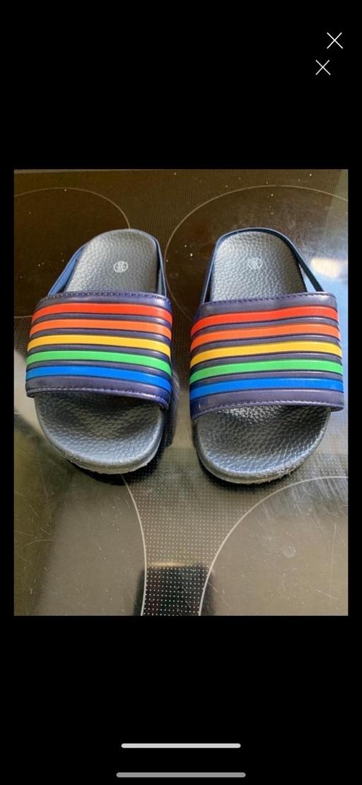  — Children’s sliders boys/girls