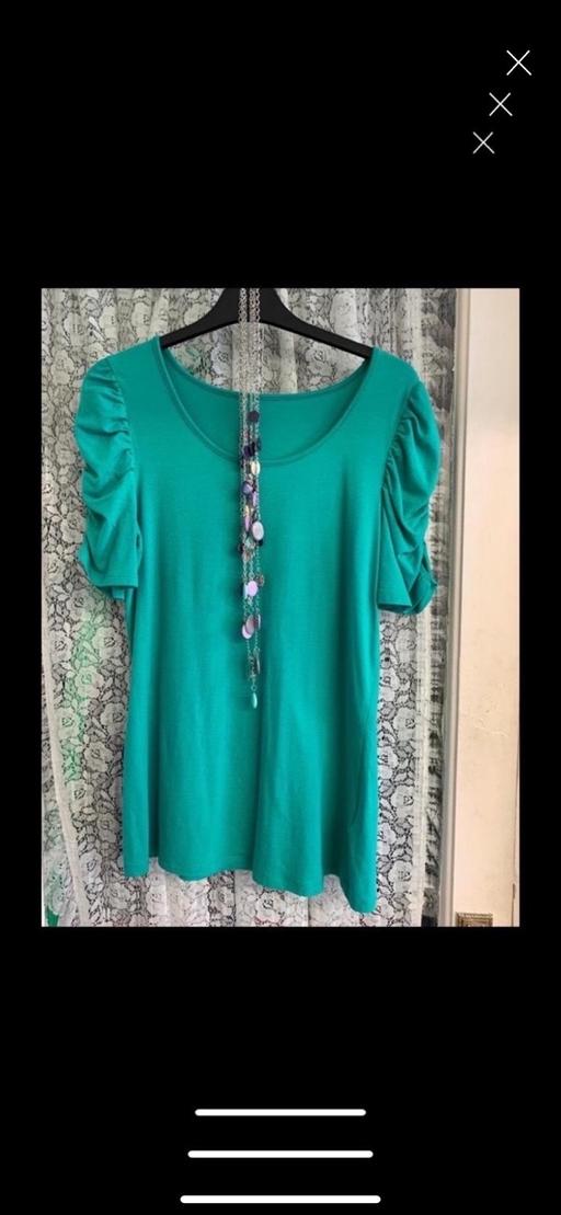 — Ladies top