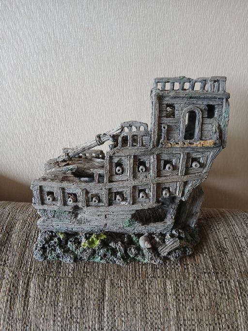  — FISH TANK GALLEON