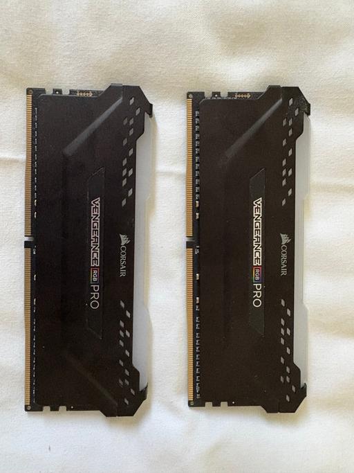  — Corsair VENGEANCE RGB 32gb (2x16)
