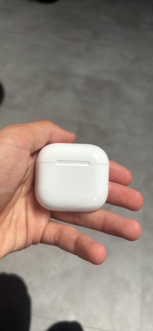  — AirPod 4 anc