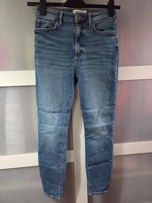  — Size 40 (Size 12 UK) ZARA jeans