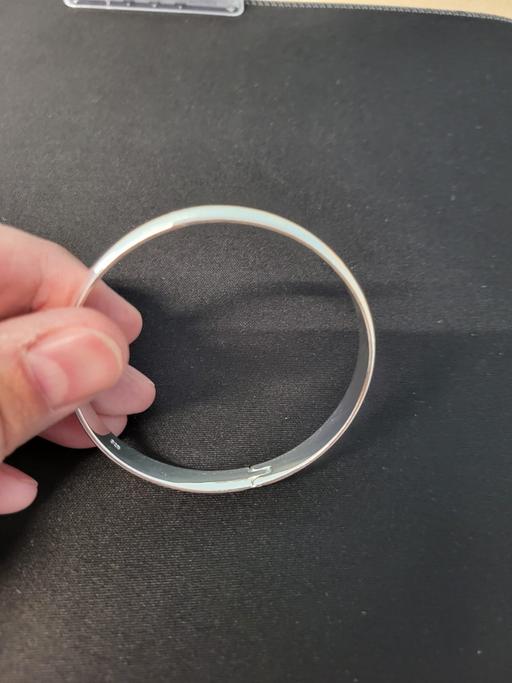  — Adjustable Silver Bangle