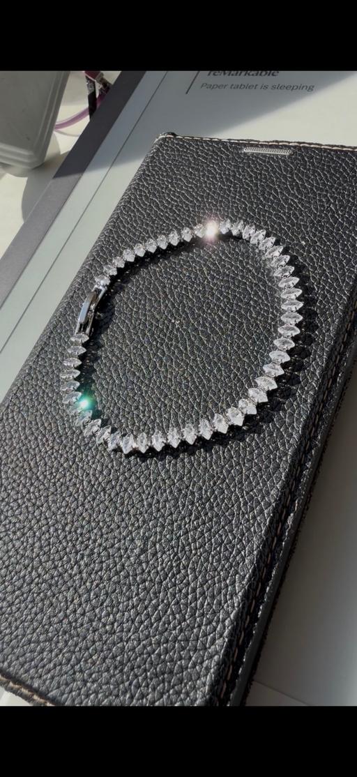  — Stunning marquise cut diamanté bracelet