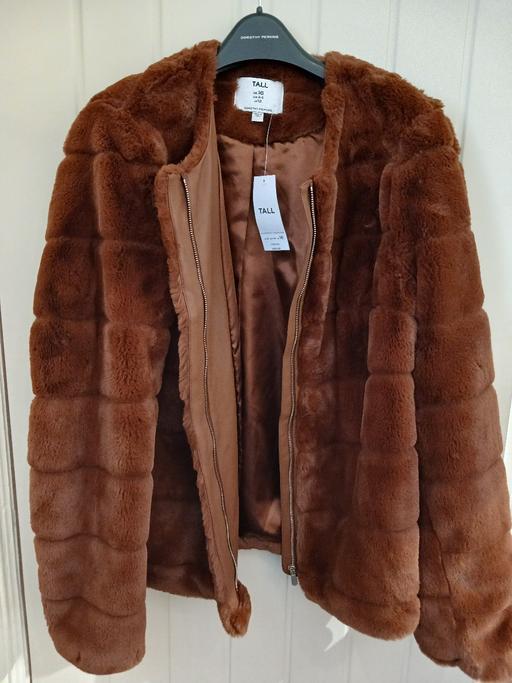  — NEW faux fur coat