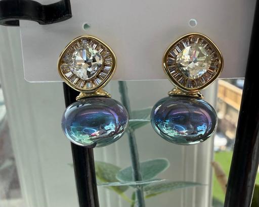  — Beautiful golden and iridescent blue earrings