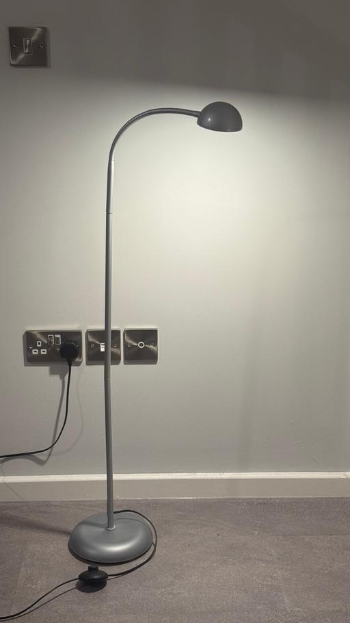  — Floor Lamp