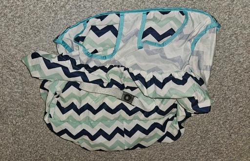  — trolley seat cover for children