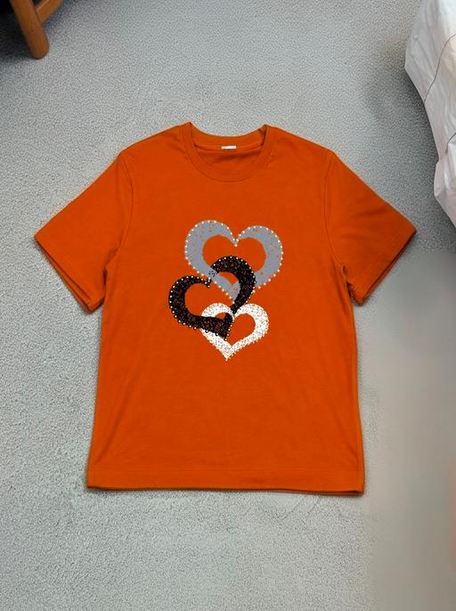  — Women's Heart Print  T-Shirt