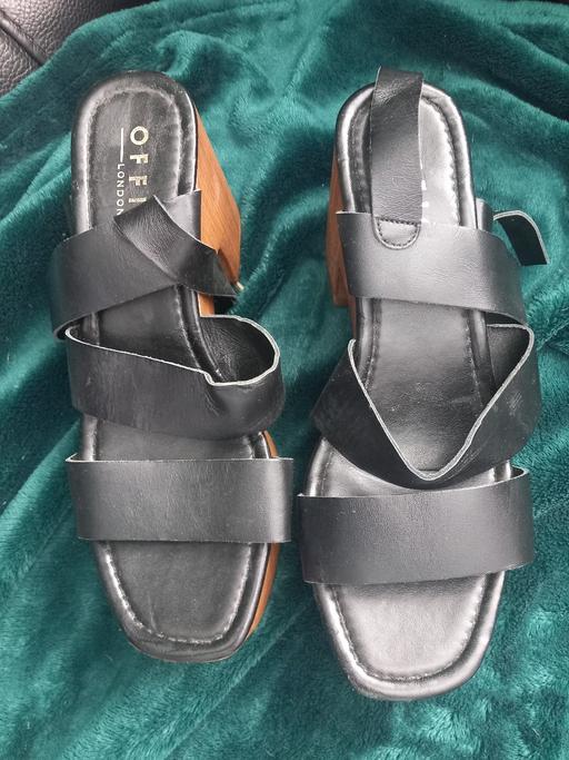  — office sandals