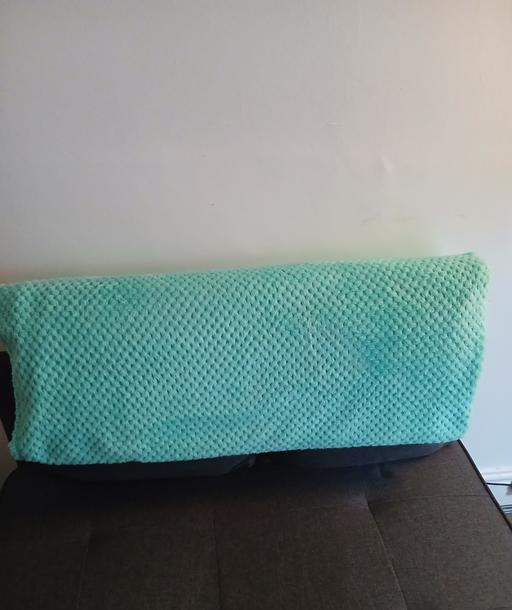  — Throw Blanket Never Used