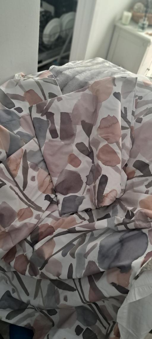  — Doubke duvet covers with pillowcases