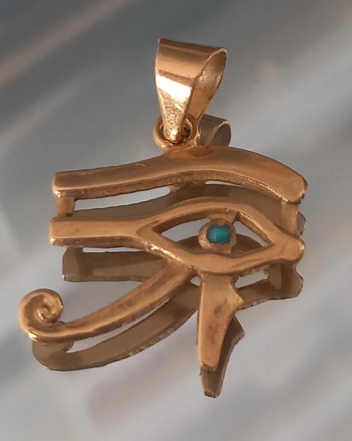  — 18ct gold Egyptian pendant