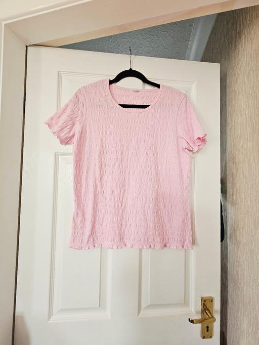  — Pink textured Tshirt, size 16.