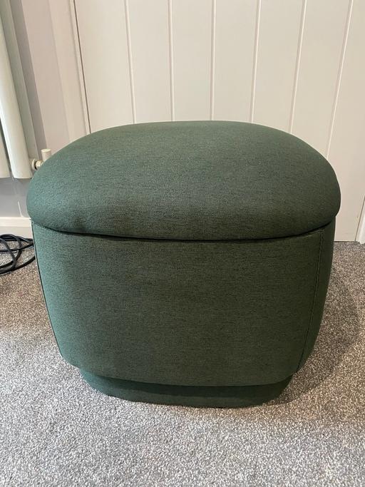  — Footstool