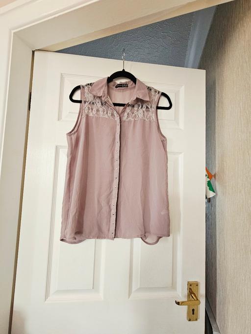  — Summer top, size 10.