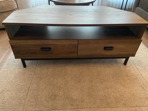  — Dunhelm Fulton TV unit