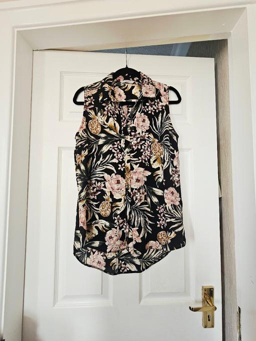  — Summer top, size 14..like new