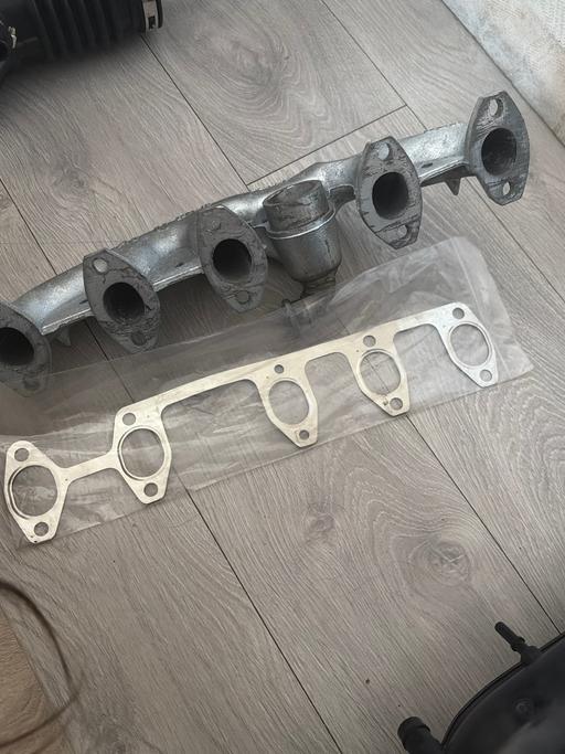  — New Exhaust Manifold with Gasket