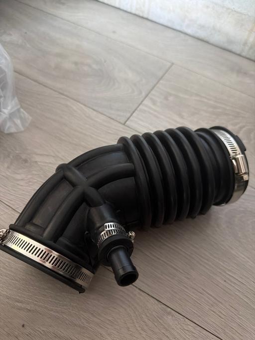  — New  air intake hose air intake pipe -unused