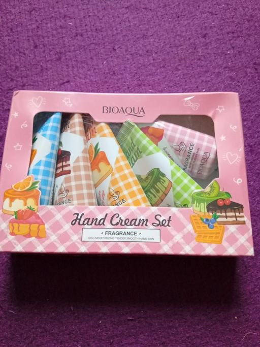  — brand new Hand cream gift set