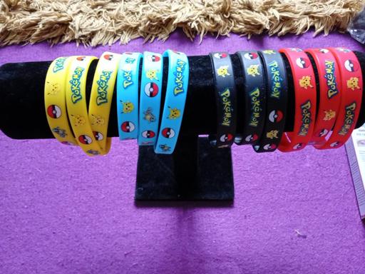  — 12 silicone Pokémon wristbands sets