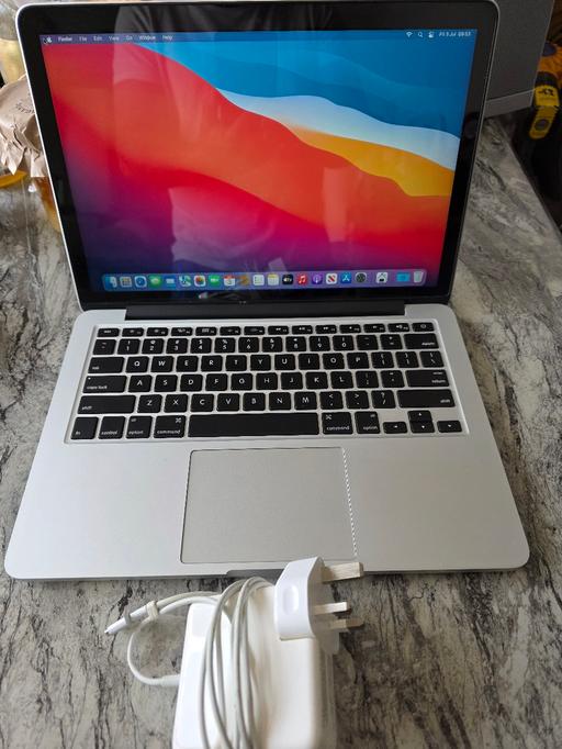  — Macbook pro 13"inch 2015