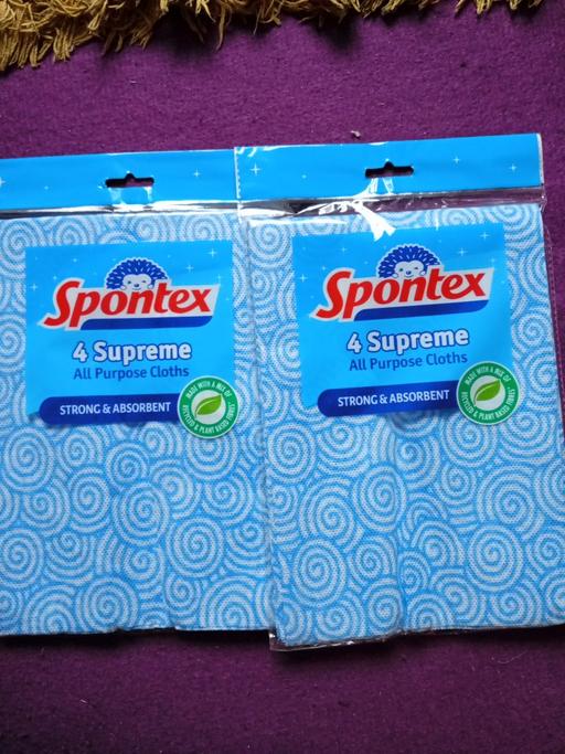  — 2 packs of 4 All purpose cloths