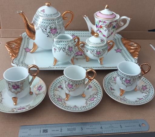  — leonardo bone china miniature tea set