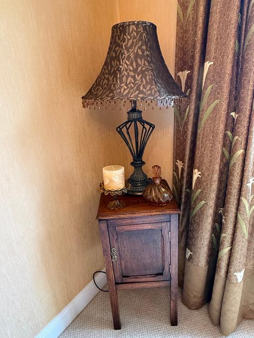  — Vintage oak pot cupboard
