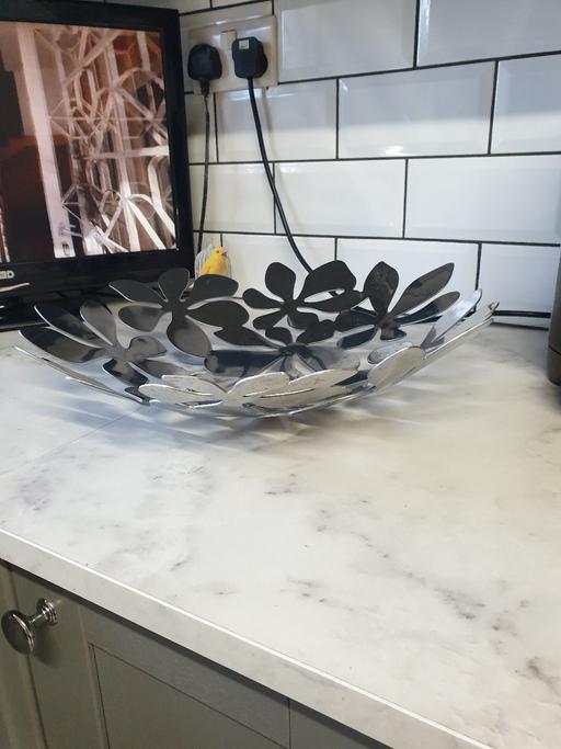  — 16 inch round chrome bowl